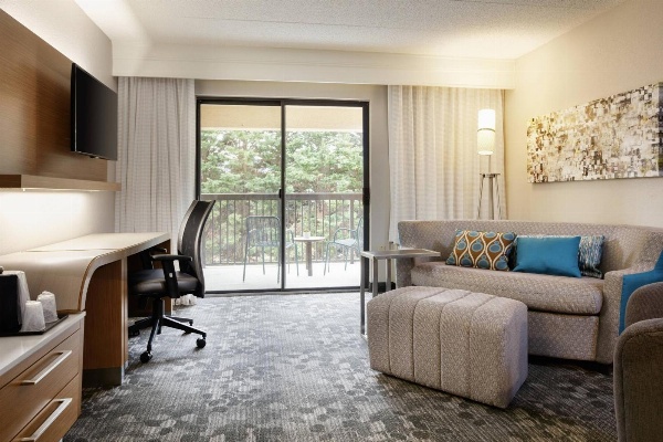 Courtyard by Marriott Harrisonburg image 7